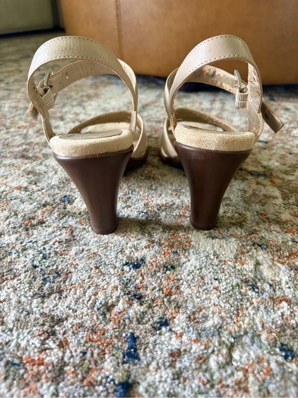 AEROSOLES Heel Rest Leather Strappy Sandals Size 8 Nude Beige
